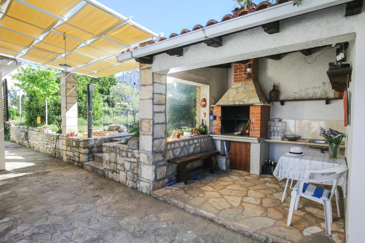 Artistic Summer House Marinovic With Garden&Bbq Supetar Kültér fotó