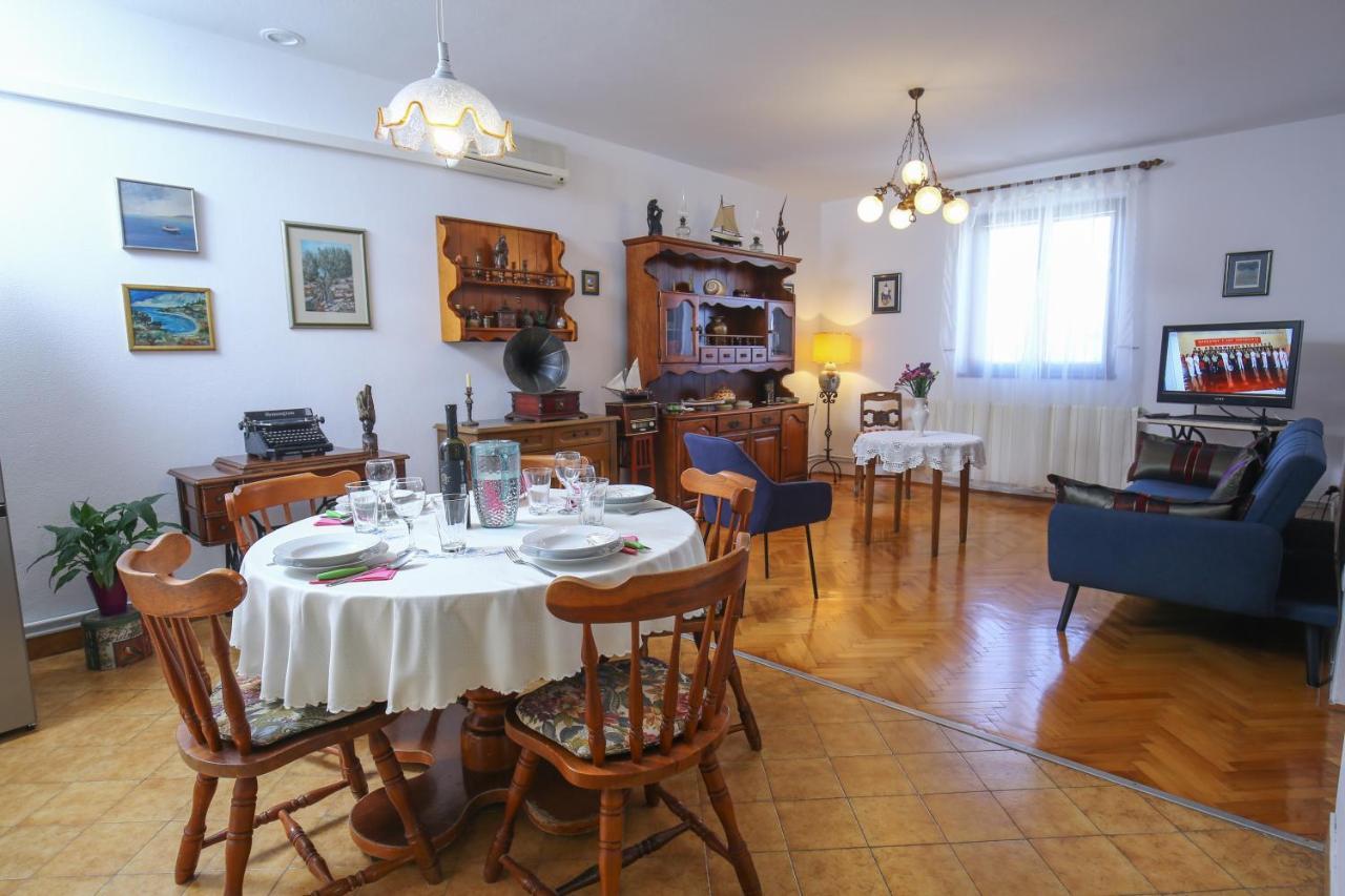 Artistic Summer House Marinovic With Garden&Bbq Supetar Kültér fotó